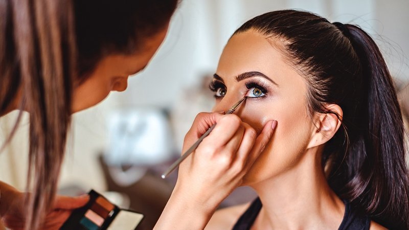 Make up Artist Florentia Kanari